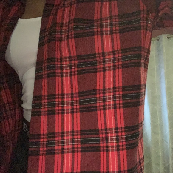 Forever21 men’s plaid button up - Picture 2 of 3
